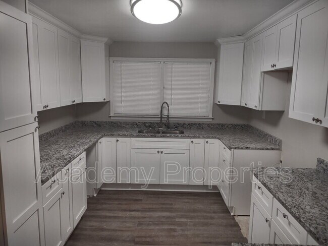 Photo - 6422 Gibson Rd