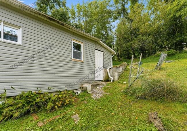 Photo - 1745 Fairmont Ave