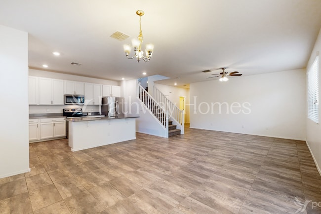 Photo - 16604 W Sierra St