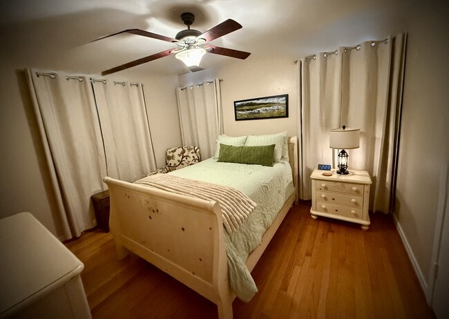 Photo - 10325 Newcombe Dr