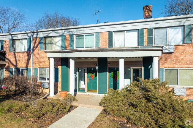 Photo - Brittany Place Condominiums