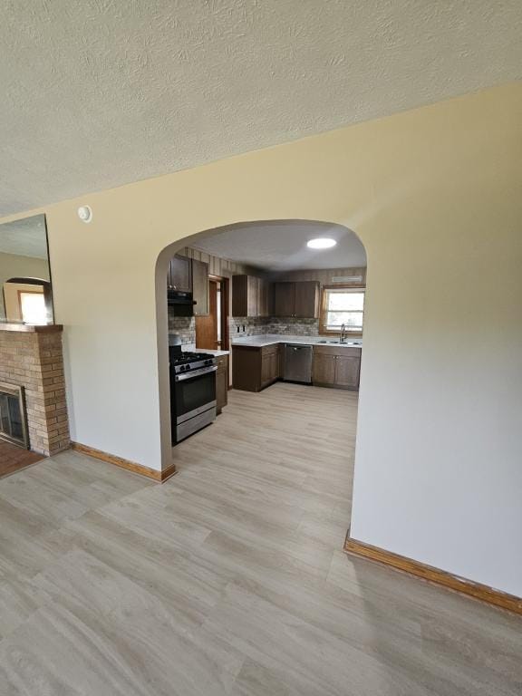 Photo - 212 Maevi Dr