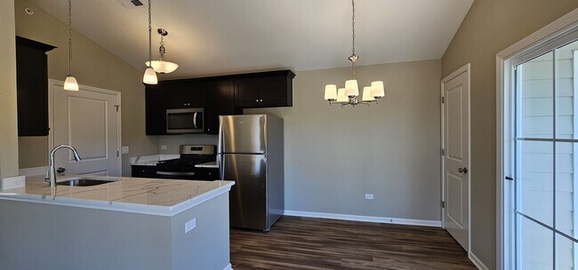 Photo - 1 Bedroom, 1 Bathroom, End, Second Floor, ...