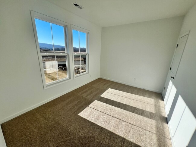 Blacksburg, 3 BR / 2 BA, Available for rent in the Westhill section of Prices Fork Road - Blacksburg, 3 BR / 2 BA, Available for rent in the Westhill section of Prices Fork Road