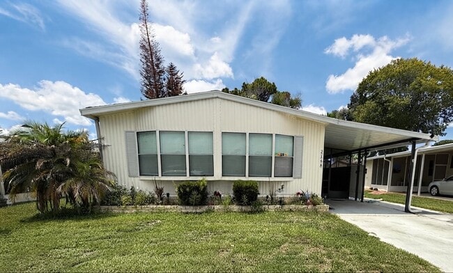 Building Photo - 2140 Pebble Beach Blvd