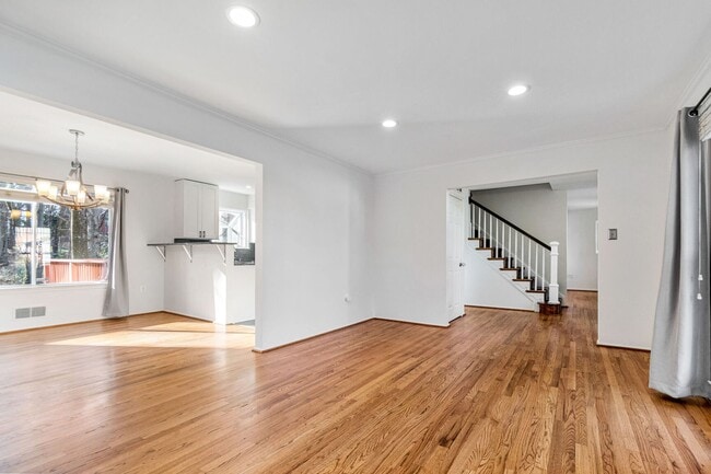 Photo - 17020 Briardale Rd