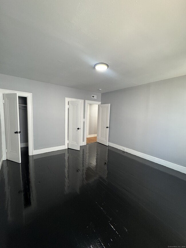 Photo - 174 Goffe Terrace Unit 3