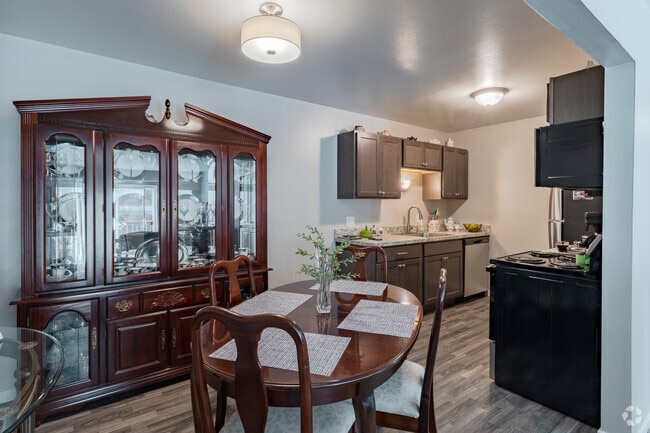 2BR, 1BA - 900SF - Kitchen and Dining Area