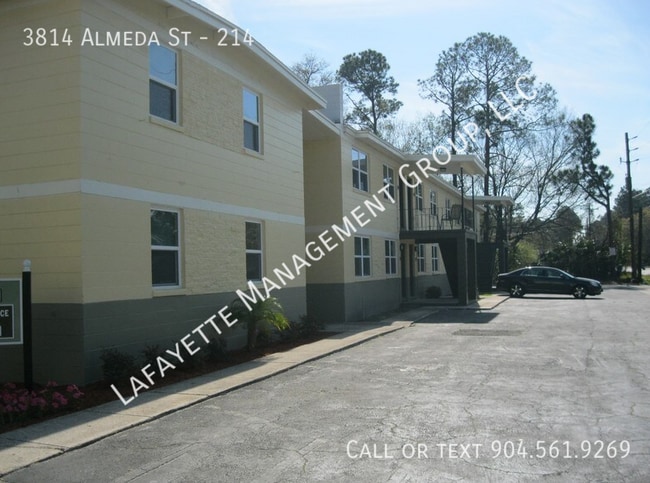 Building Photo - 3814 Almeda St Unit 214