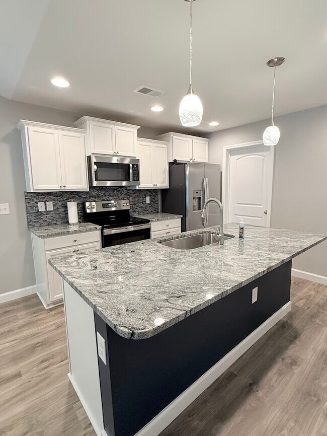 140 Machrie Loop