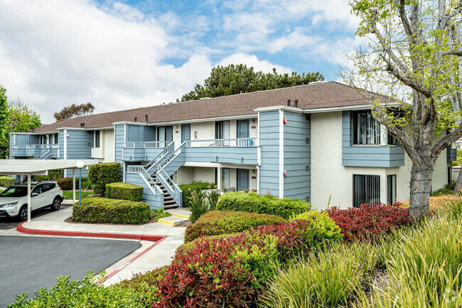 Building Photo - Pacific Pointe Apartments