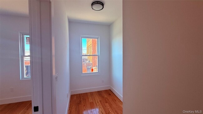 Photo - 87-11 123rd St