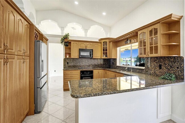 Photo - 5421 Hawkes Bluff Ave