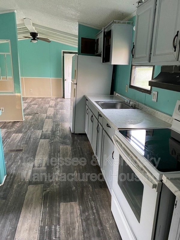 Photo - 1104 Columbia Ave