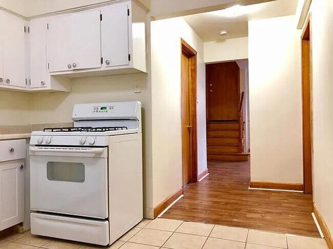 Photo - 1829 Grove Ave Unit G