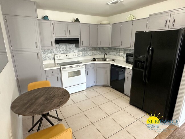 Great 2 Bedroom Condo in Gulf Breeze! - Great 2 Bedroom Condo in Gulf Breeze!