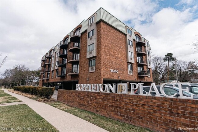 Building Photo - 35300 Woodward Ave Unit 406