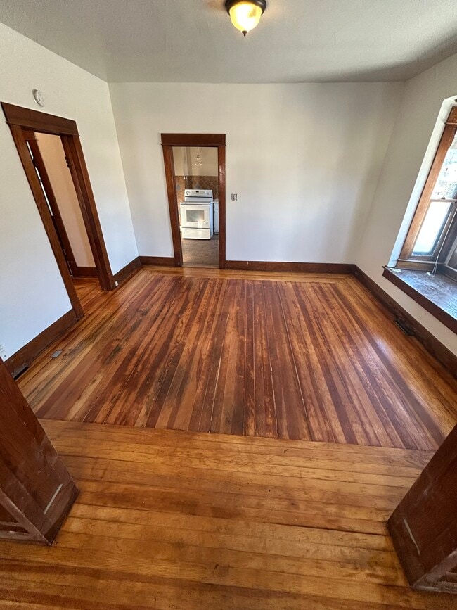 Photo - 131 N 2nd Ave