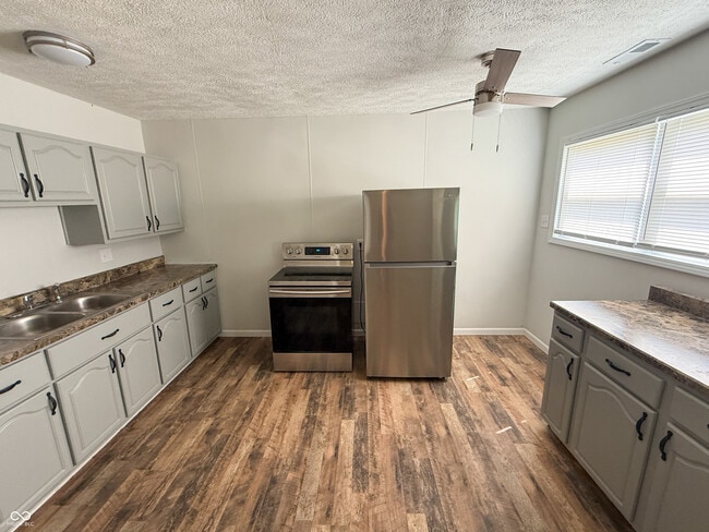 Photo - 4109 Weaver Ave