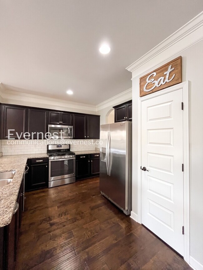 Photo - 1828 Wild Oaks Ct