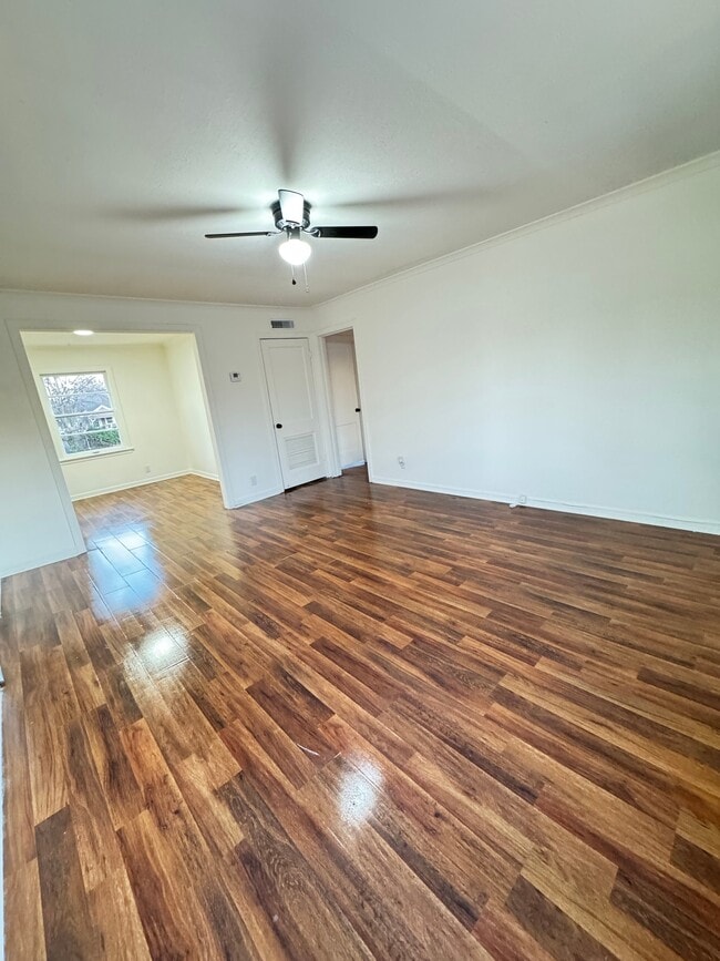 Photo - 1436 S Hickory Ave