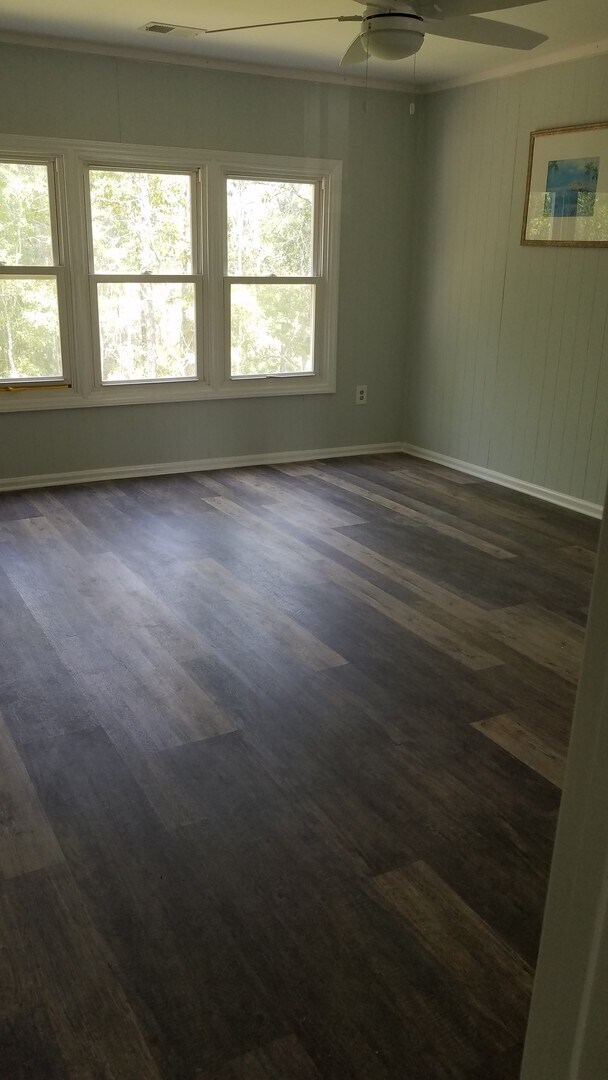 Photo - 5 bedroom / 4 bath home with a short drive to the beach!