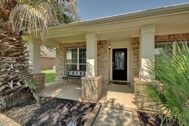 Photo - 19704 Vilamoura St