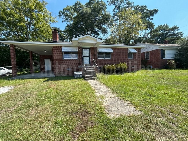 Building Photo - 1700 Broadland Ave