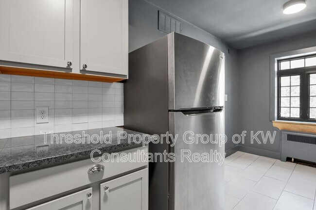 Photo - 451 E Town St Unidad 101