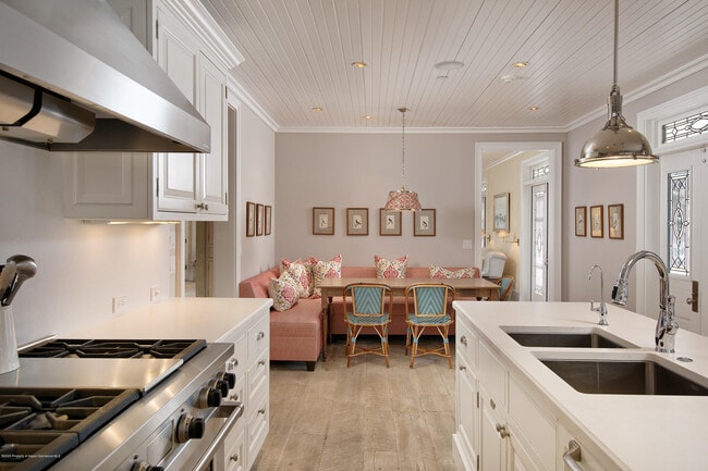 Photo - 716 W Francis St