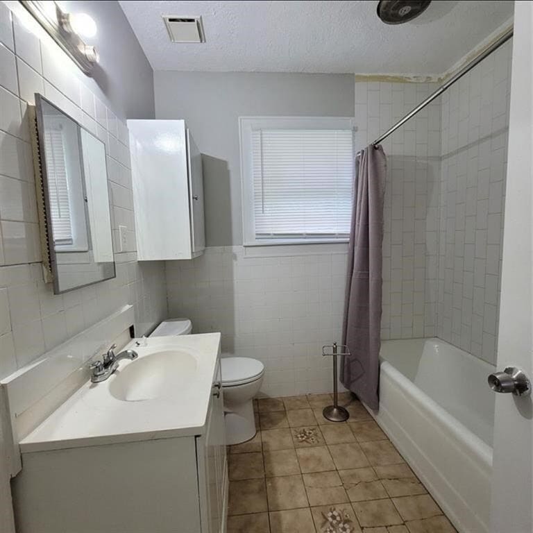 Photo - 522 Aron St