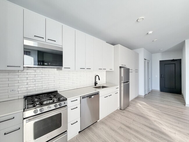 2155 N Elston Ave Unit 326