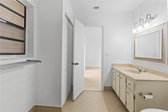 Photo - Northwest 169th Street, Hialeah, FL 33015 - 3 BR 2.5 BA townhouse