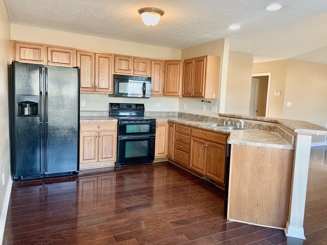 Photo - 115 Kodiak Ct