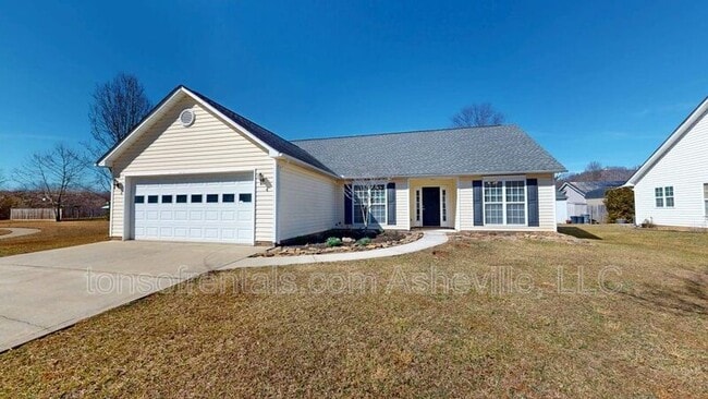 Building Photo - 342 Meadow Pathway Dr