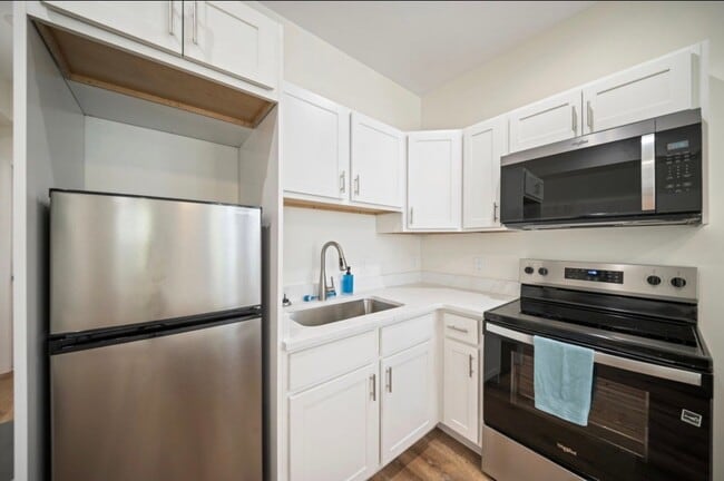 Photo - 5069 Peachtree Ave Unit A