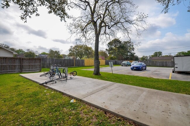 Photo - 1518 East Ave Unidad 104