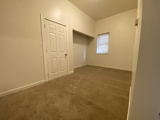4841 S Loomis Blvd Unit #1 Rear