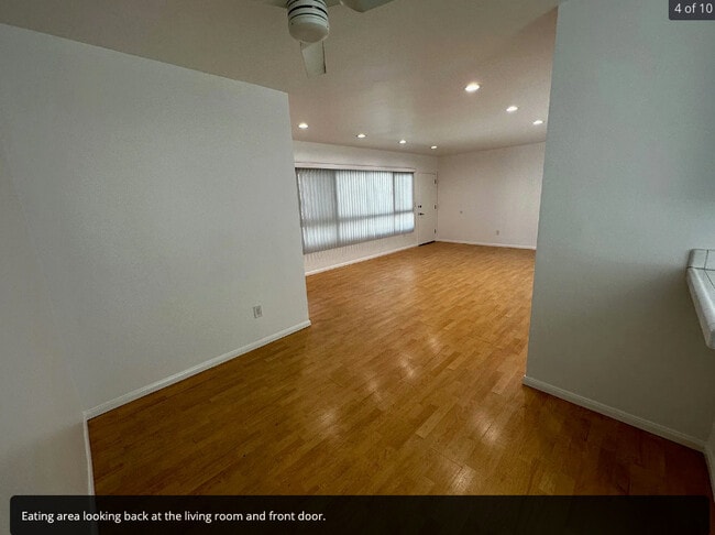 Comedor en sala de estar - Pico/Robertson Area