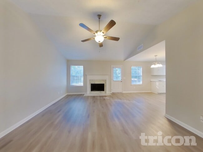 Photo - 40 Shenandoah Dr