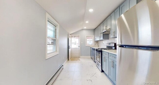 Photo - 132 Shaw Ave