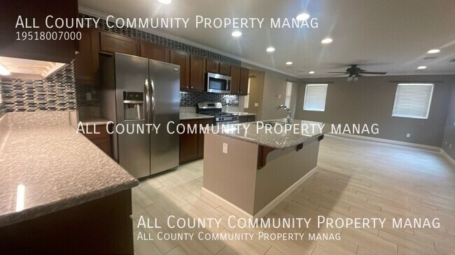 Photo - 34155 Shasta Dr