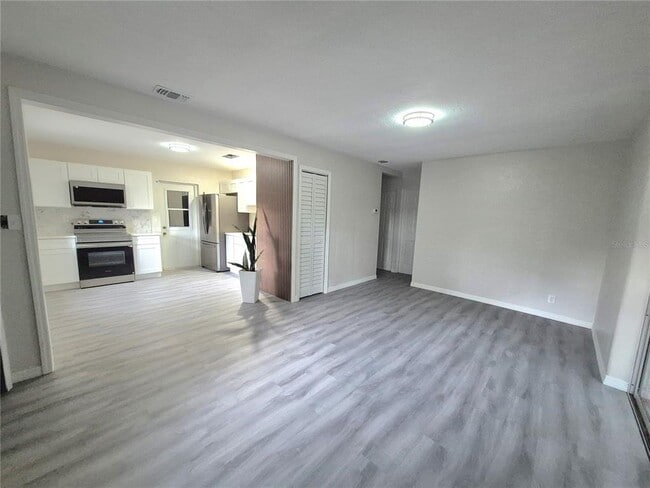 Photo - 618 Aurora St