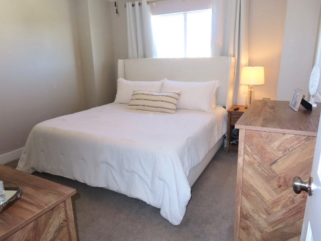 Photo - 204 Harper Lndg