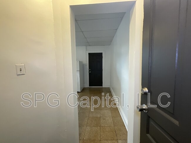 Photo - 284 W Jackson St