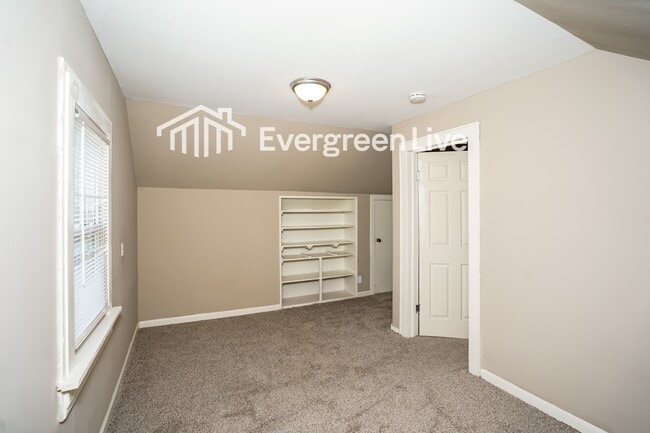 Photo - 2202 S 71st St