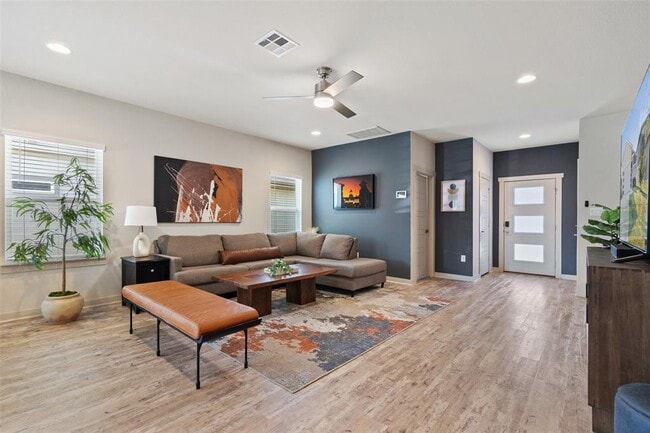 Photo - 8313 City Top Blvd