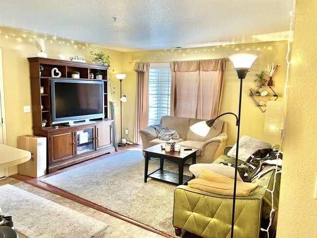 Photo - 108 W 1230 N St