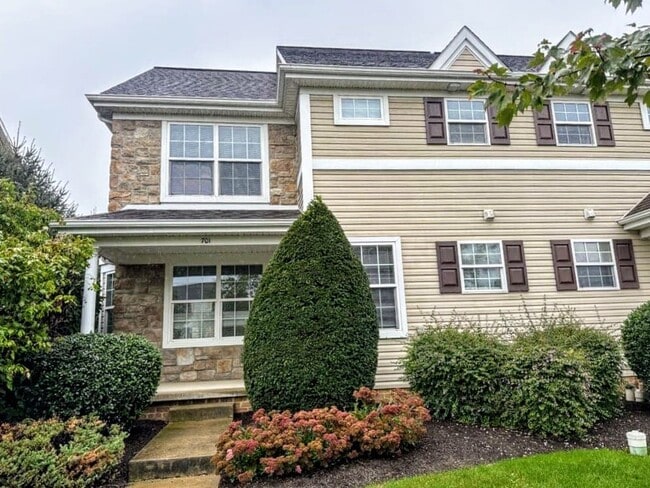 Photo - 701 Brentwood Dr