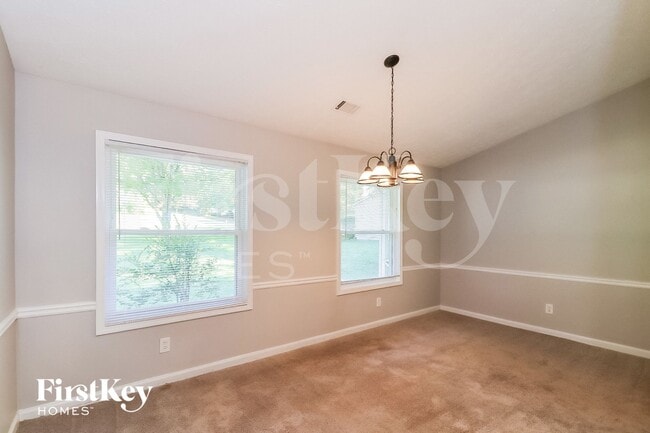Photo - 824 Riverstone Ln